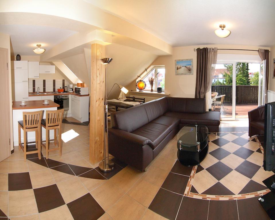 Nanis Hotel & Appartements Steinhude Room photo