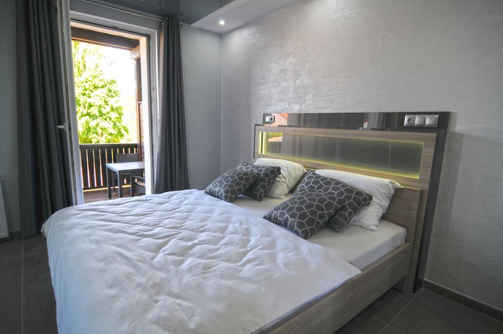 Nanis Hotel & Appartements Steinhude Exterior photo