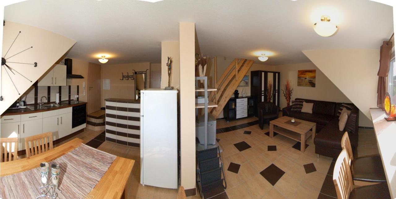 Nanis Hotel & Appartements Steinhude Room photo
